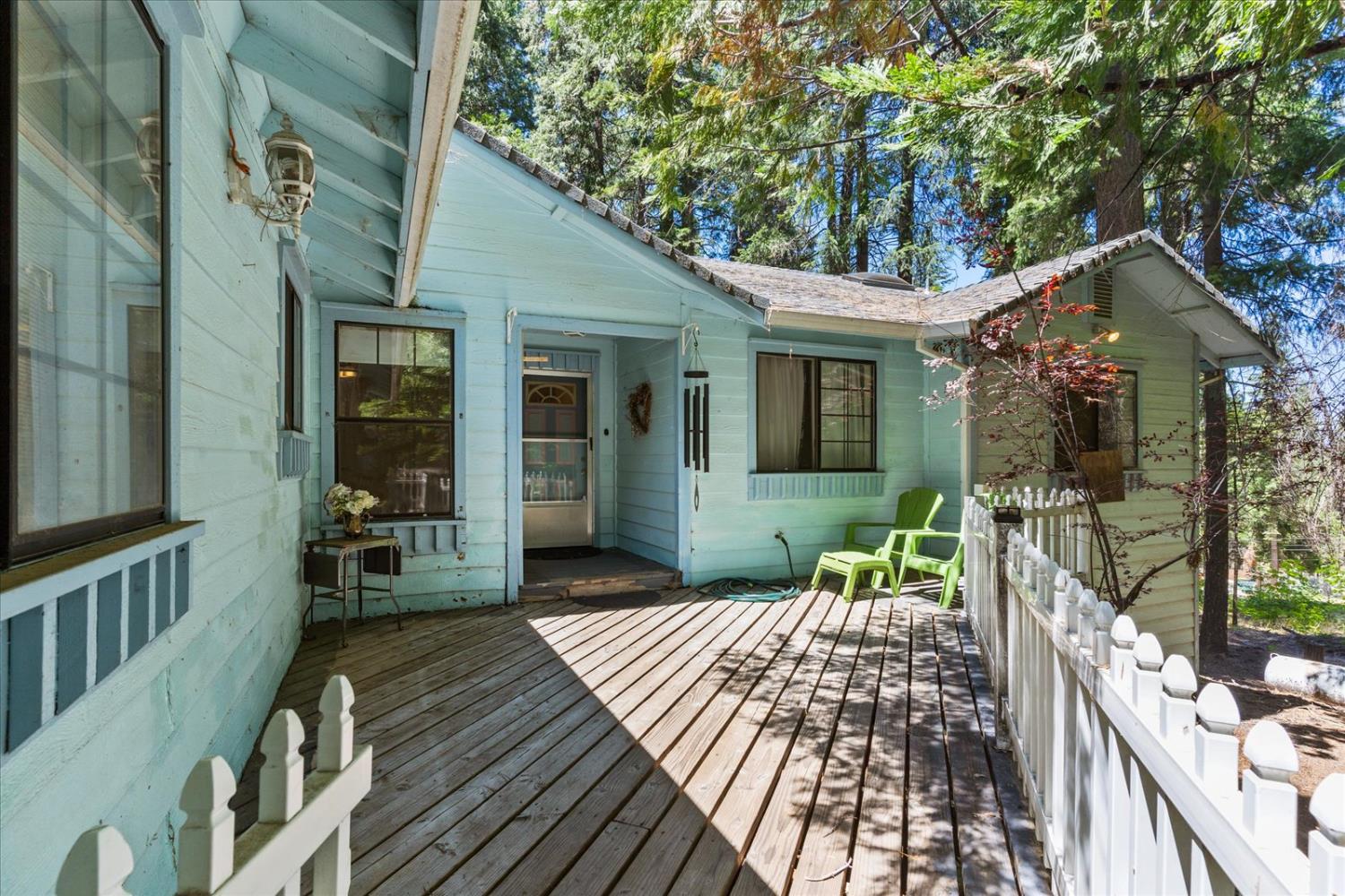 3205 Castlewood Circle