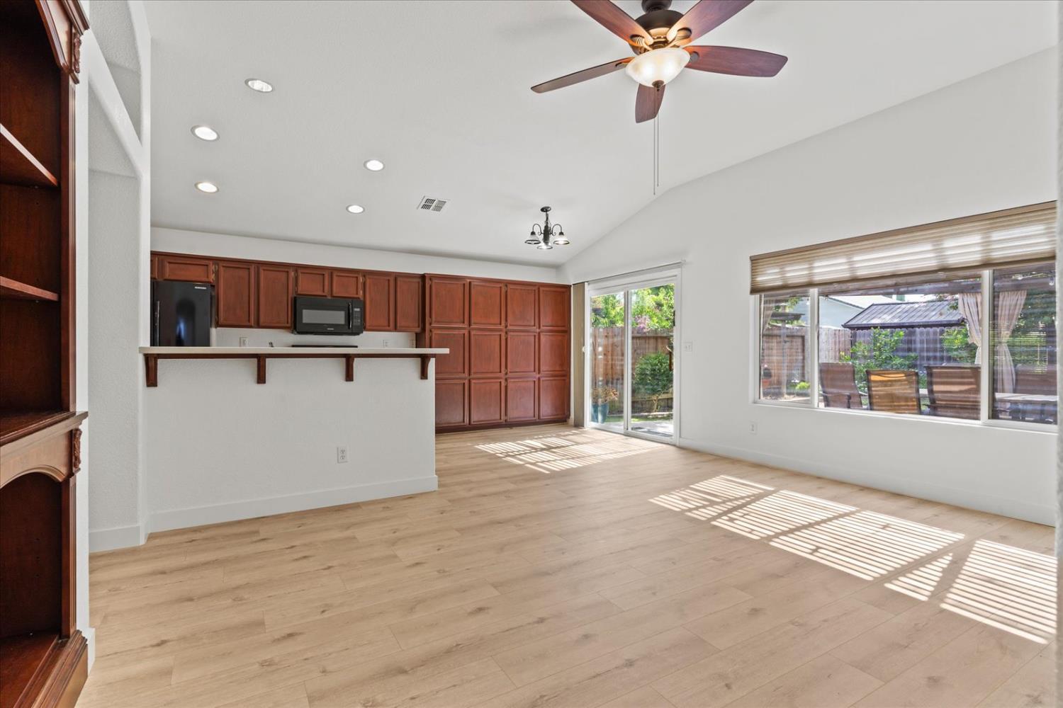 9000 Pembridge Drive