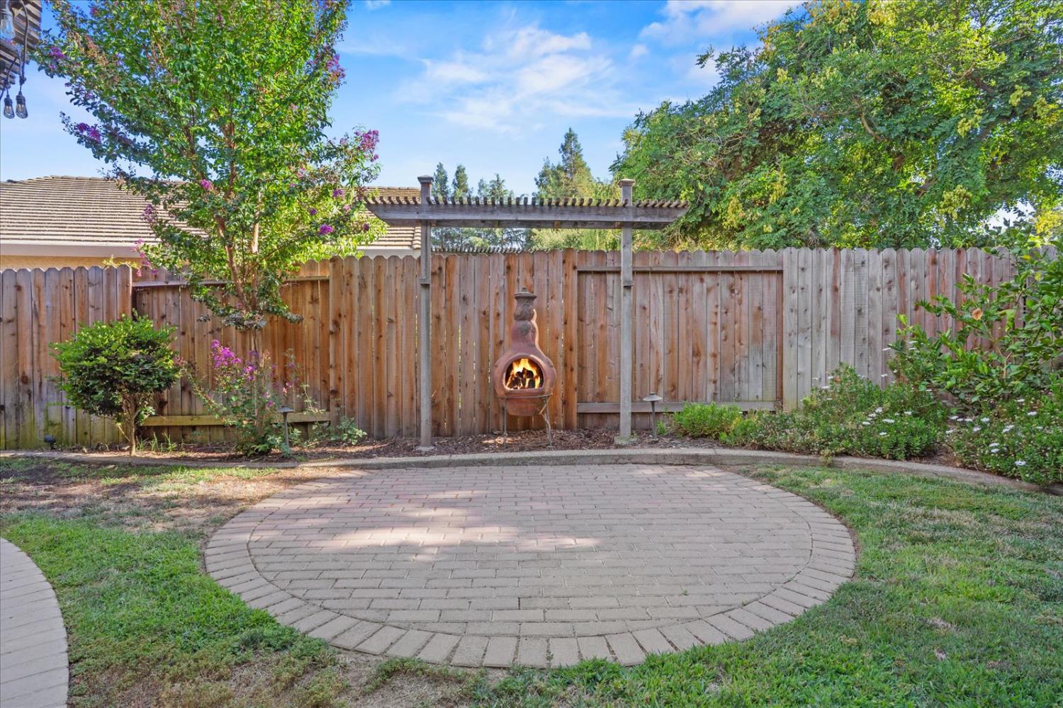 9000 Pembridge Drive