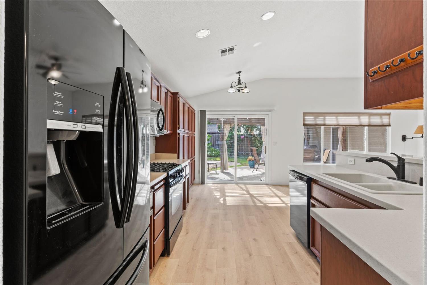 9000 Pembridge Drive