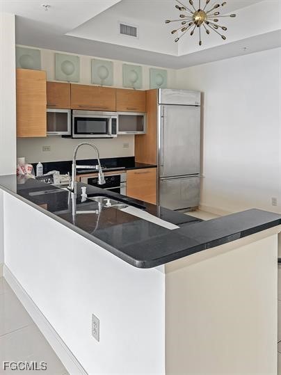 3000 Oasis Grand BLVD