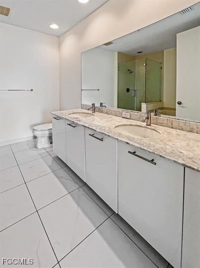 3000 Oasis Grand BLVD