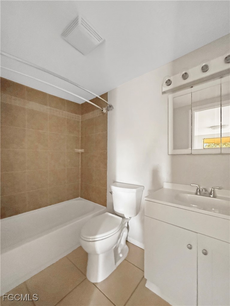 204 2nd ST 1