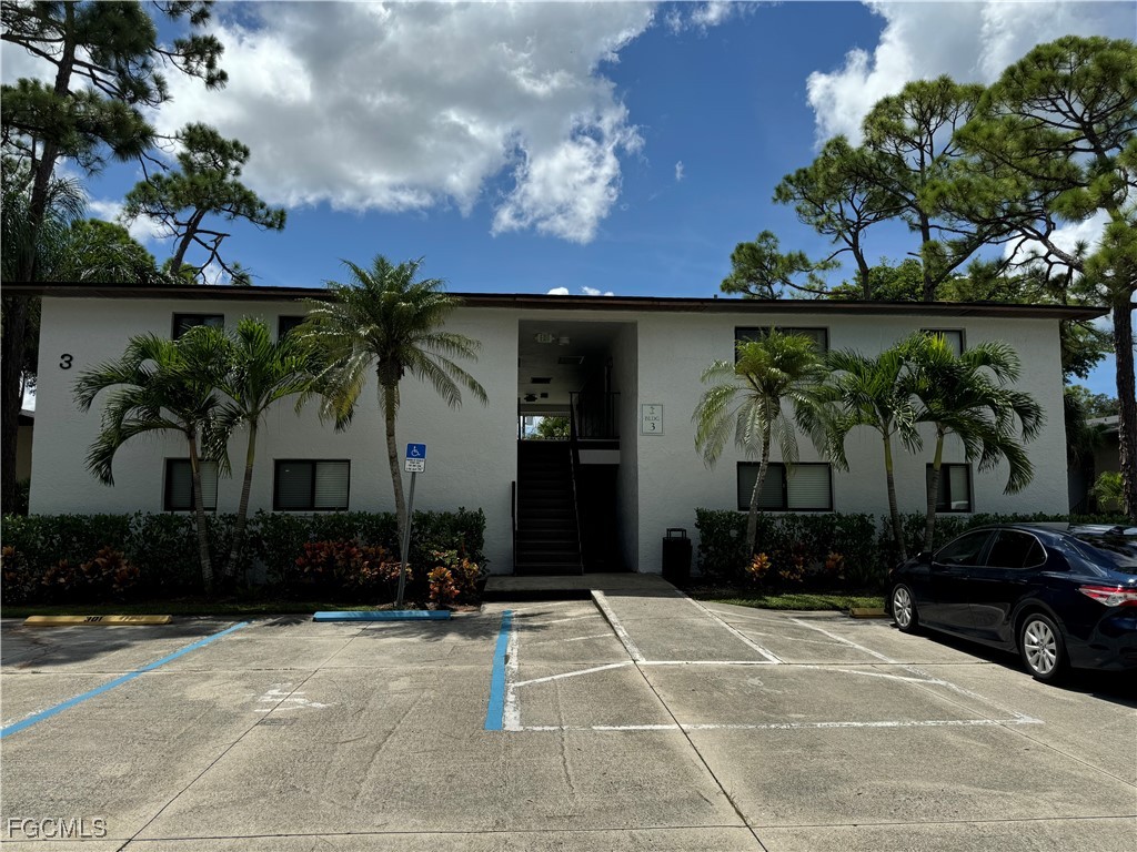 7961 Gladiolus DR