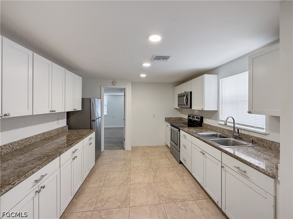 202 2nd ST L
