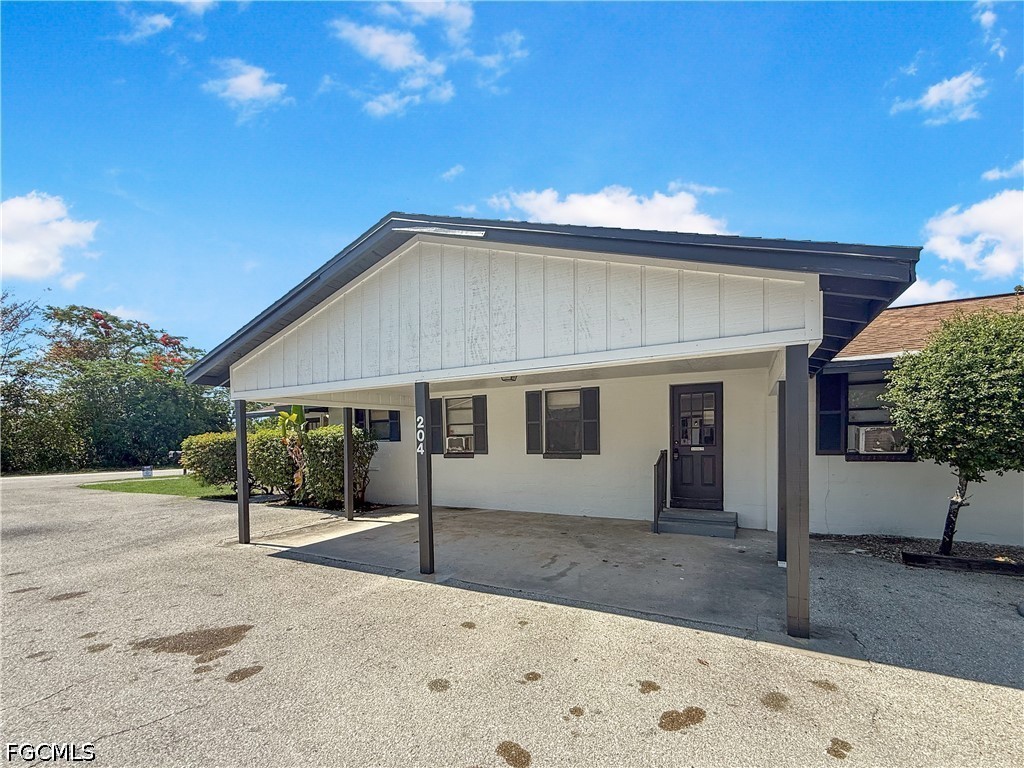 204 2nd ST 2