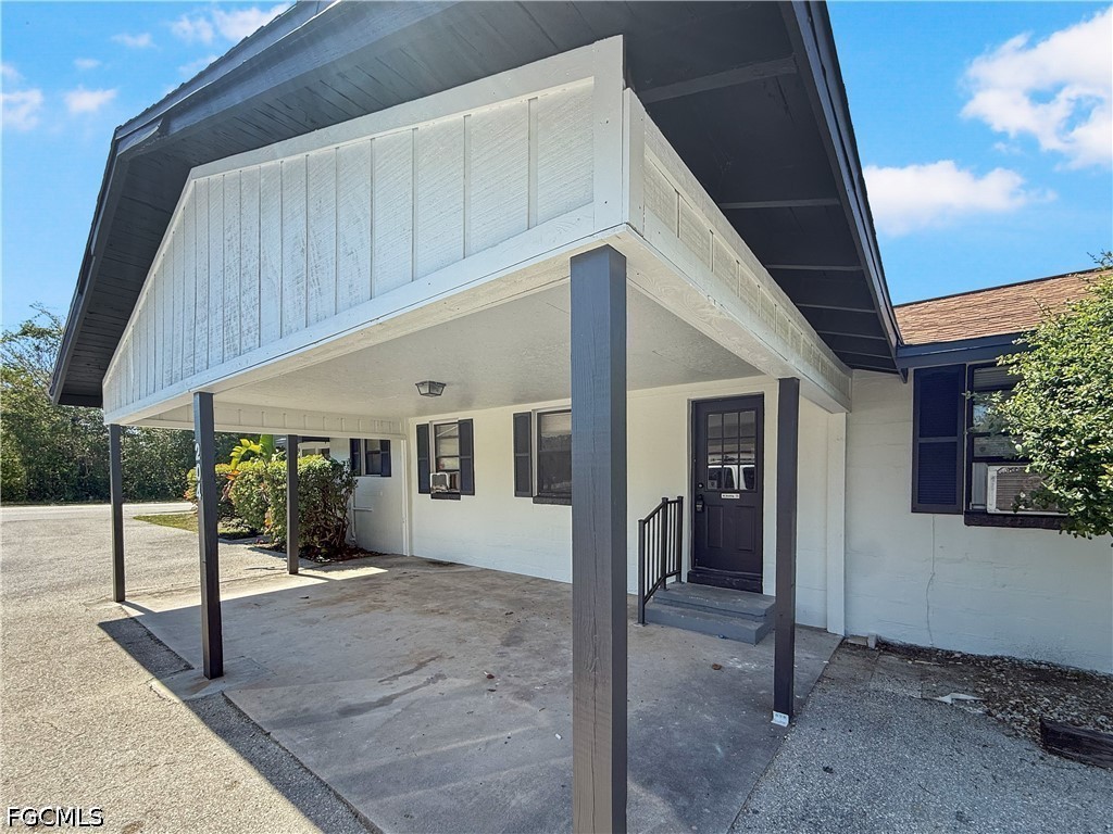 204 2nd ST 2