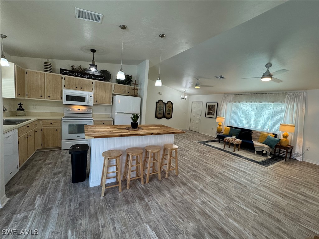 18161 Interlochen LN