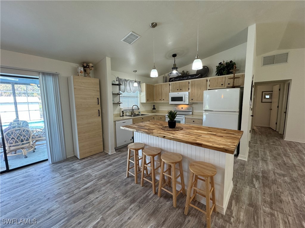 18161 Interlochen LN