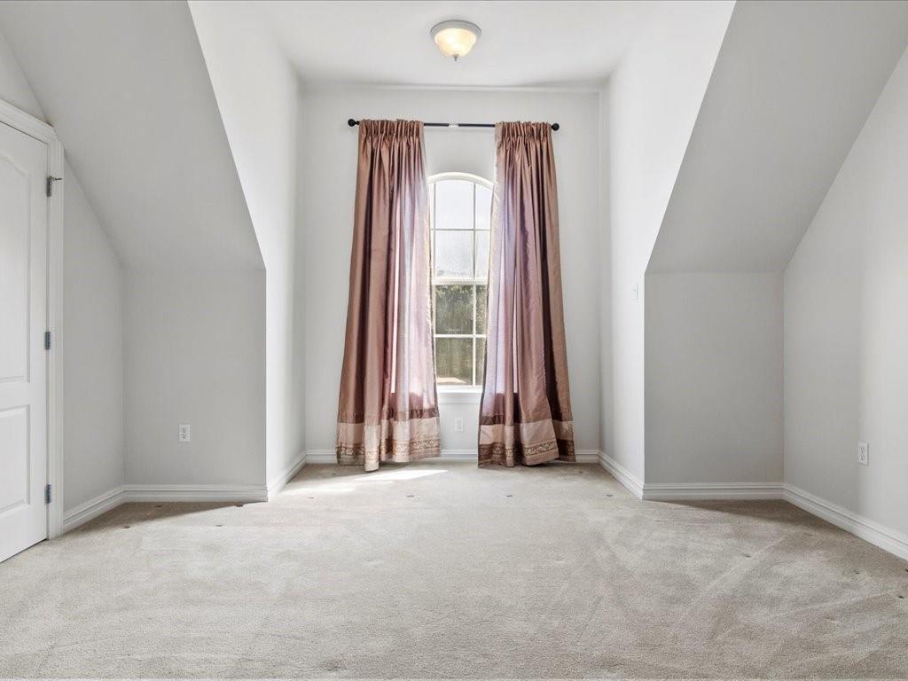 260 DELTA Drive
