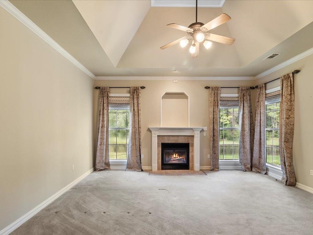 260 DELTA Drive