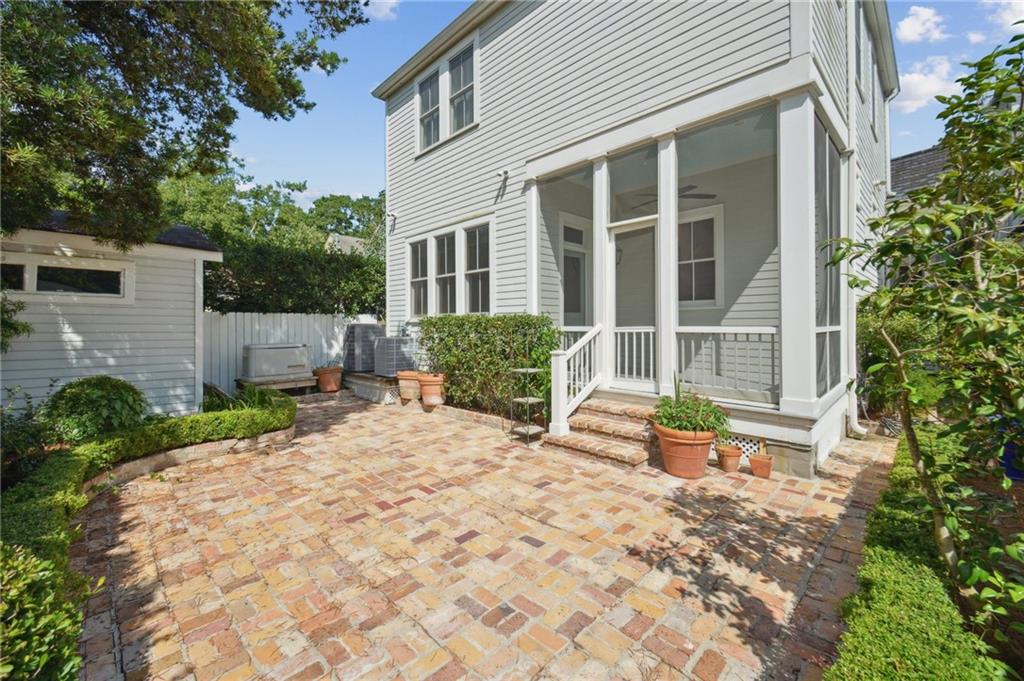 406 AUDUBON Street