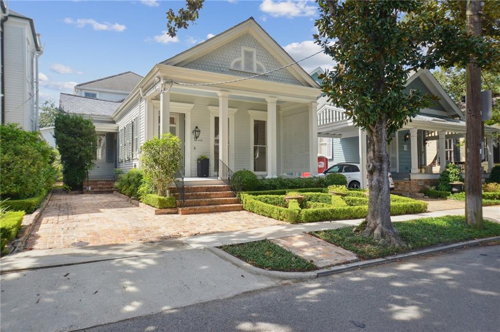 406 AUDUBON Street