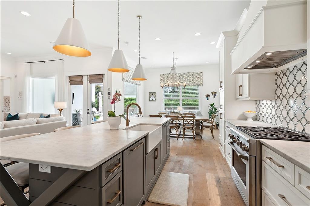 1204 DELTA Lane