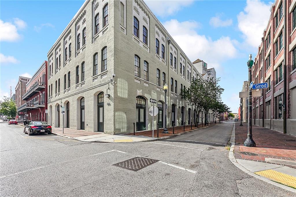 700 COMMERCE Street 107