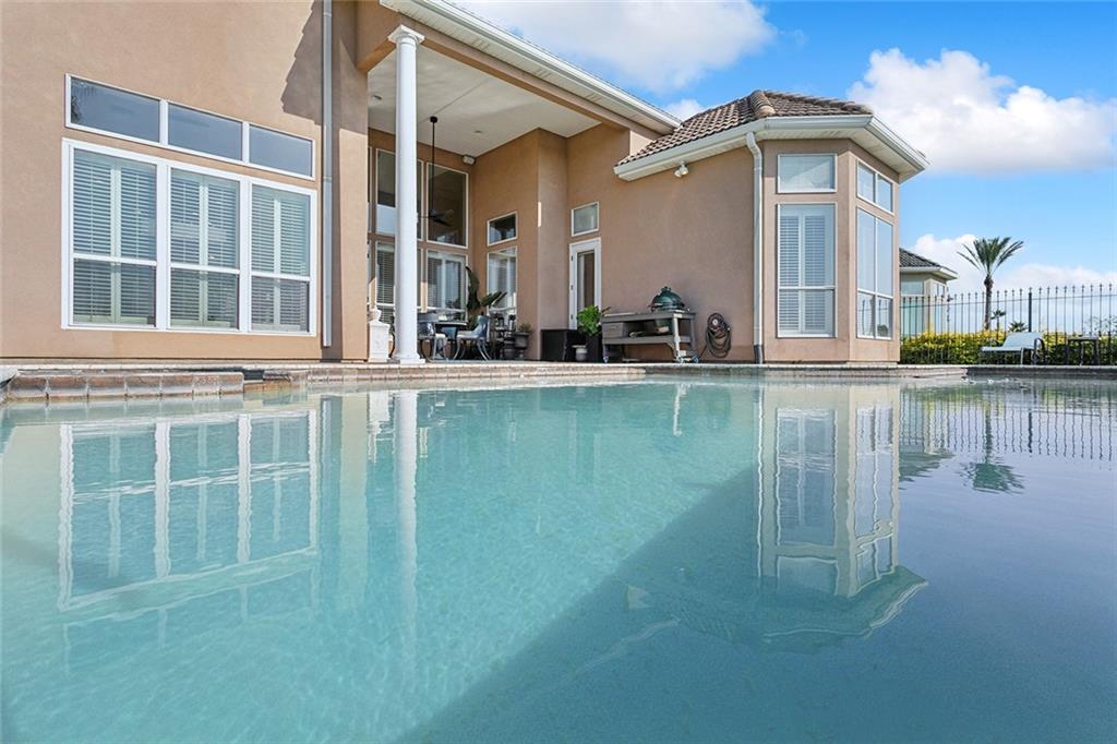 1079 S MARINA VILLA None