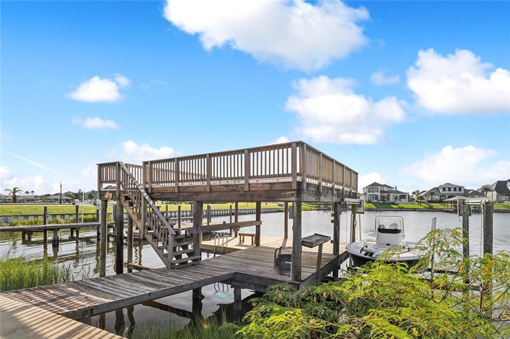 1079 S MARINA VILLA None