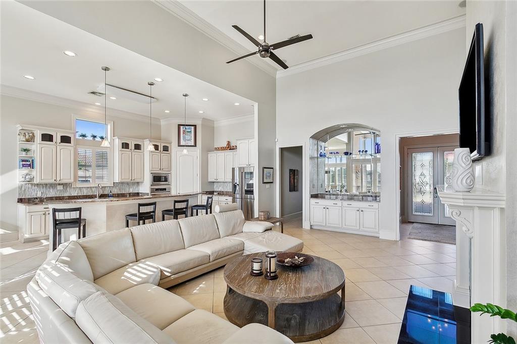 1079 S MARINA VILLA None