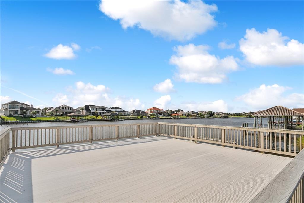 1079 S MARINA VILLA None
