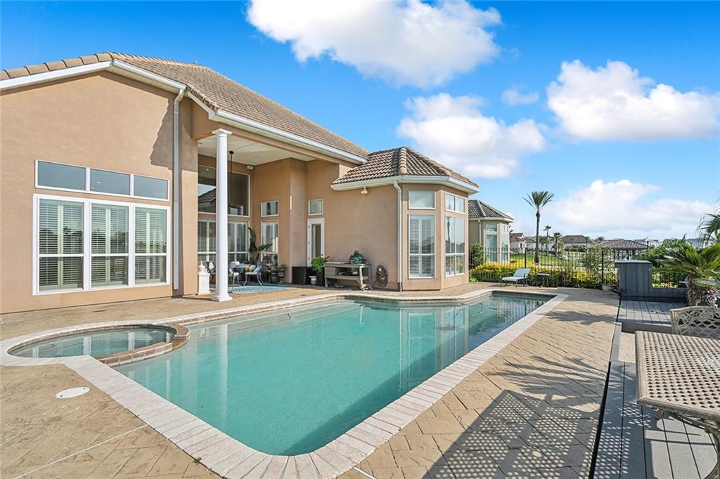1079 S MARINA VILLA None
