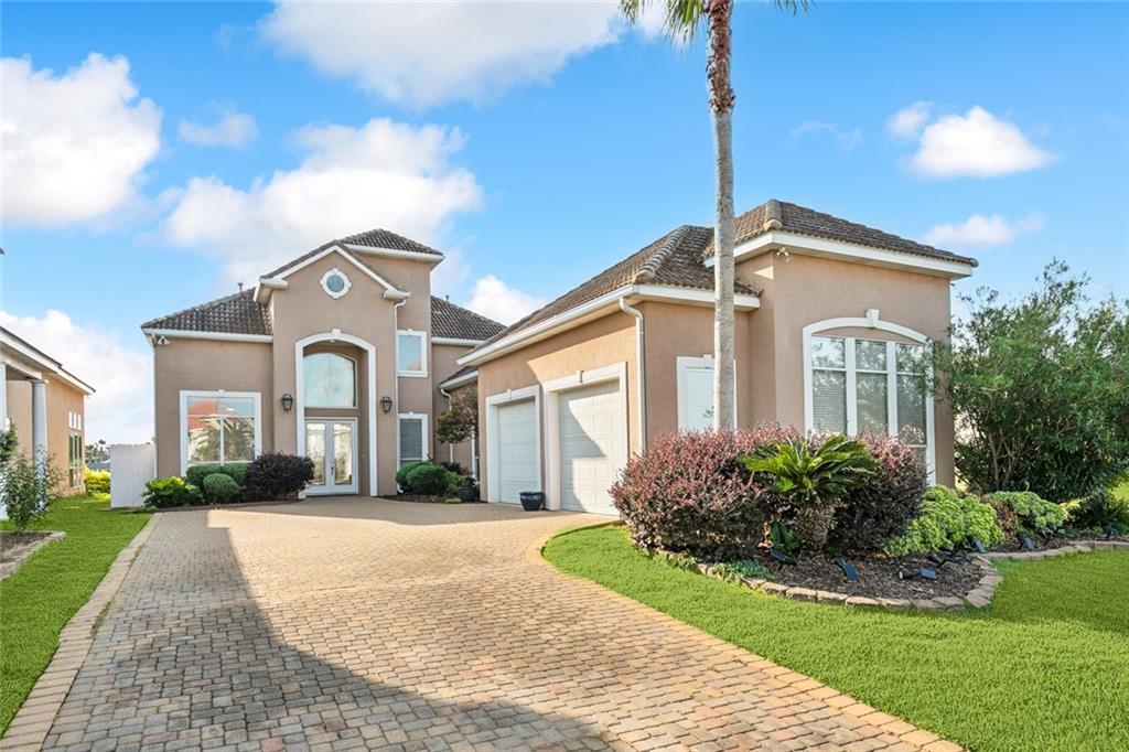 1079 S MARINA VILLA None