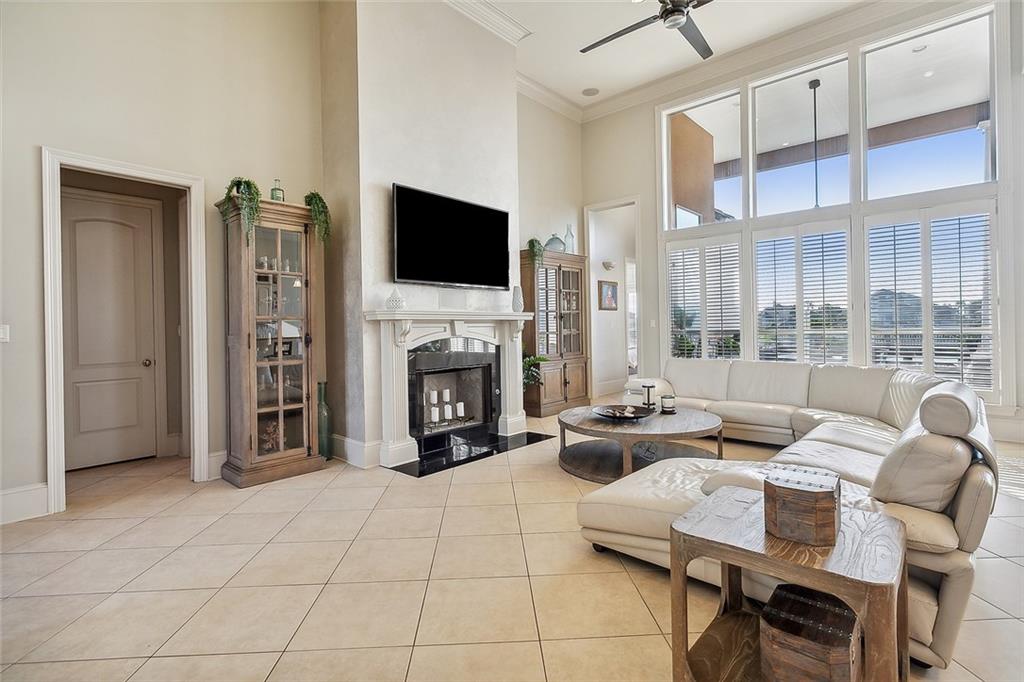 1079 S MARINA VILLA None