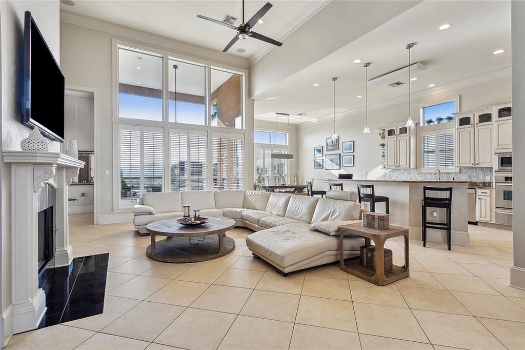 1079 S MARINA VILLA None