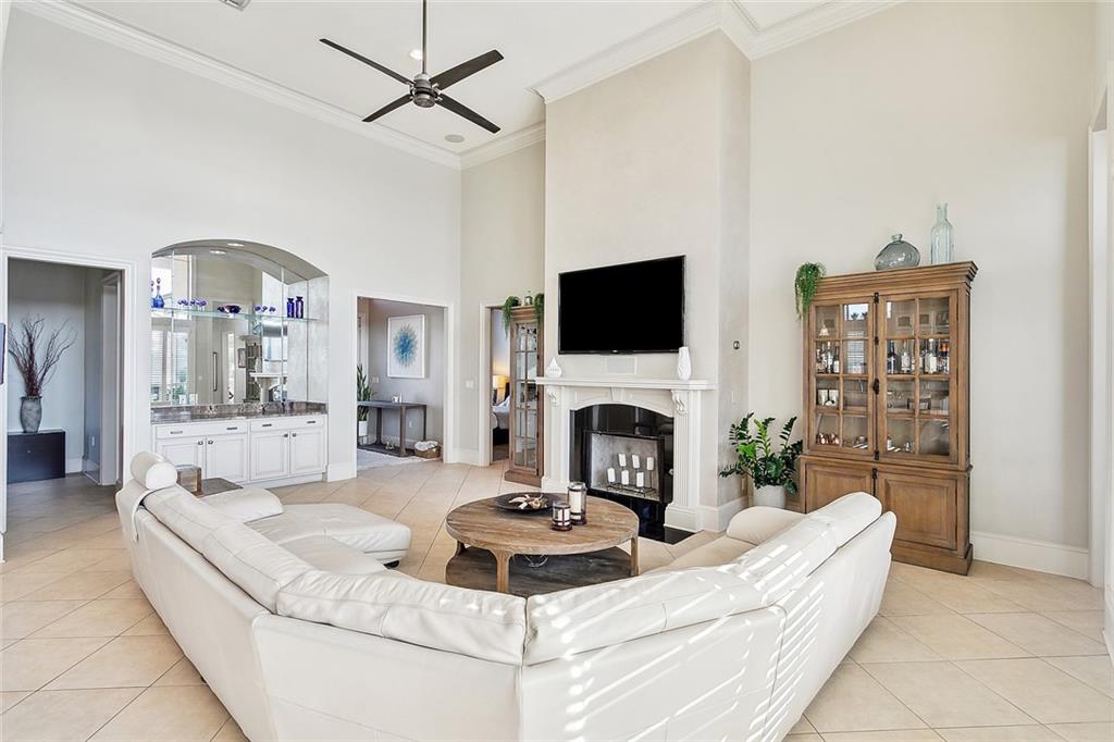 1079 S MARINA VILLA None