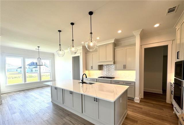 8073 BEDICO TRAIL Lane