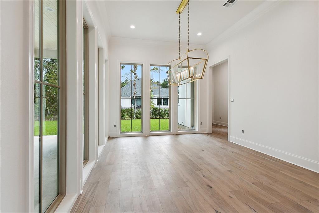 129 OLEANDER Court