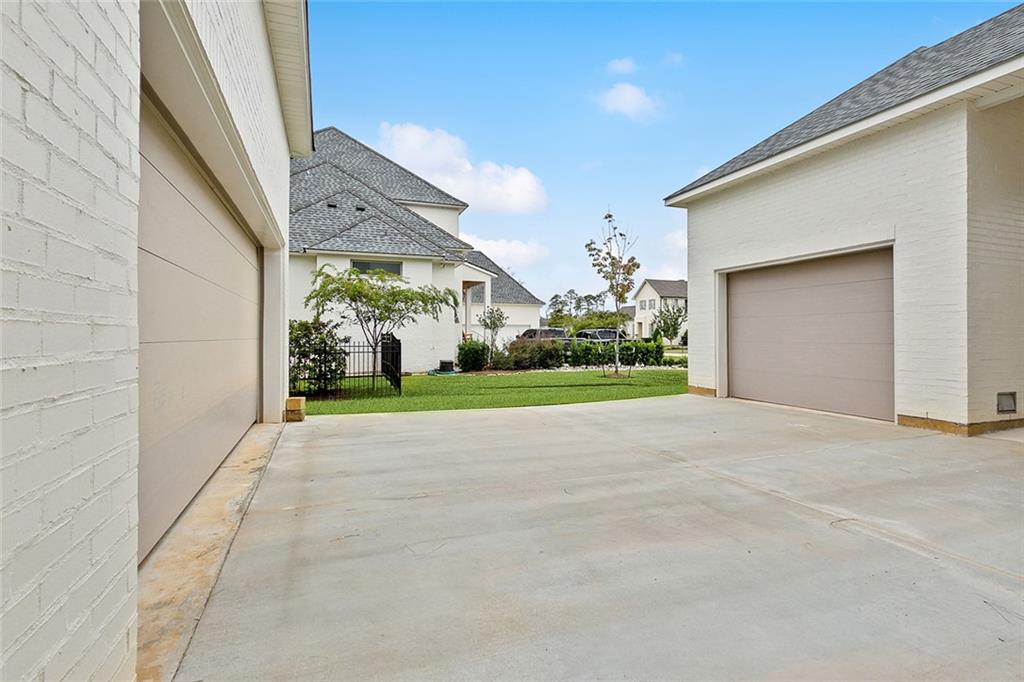 129 OLEANDER Court