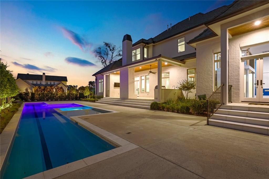 200 OLEANDER Court