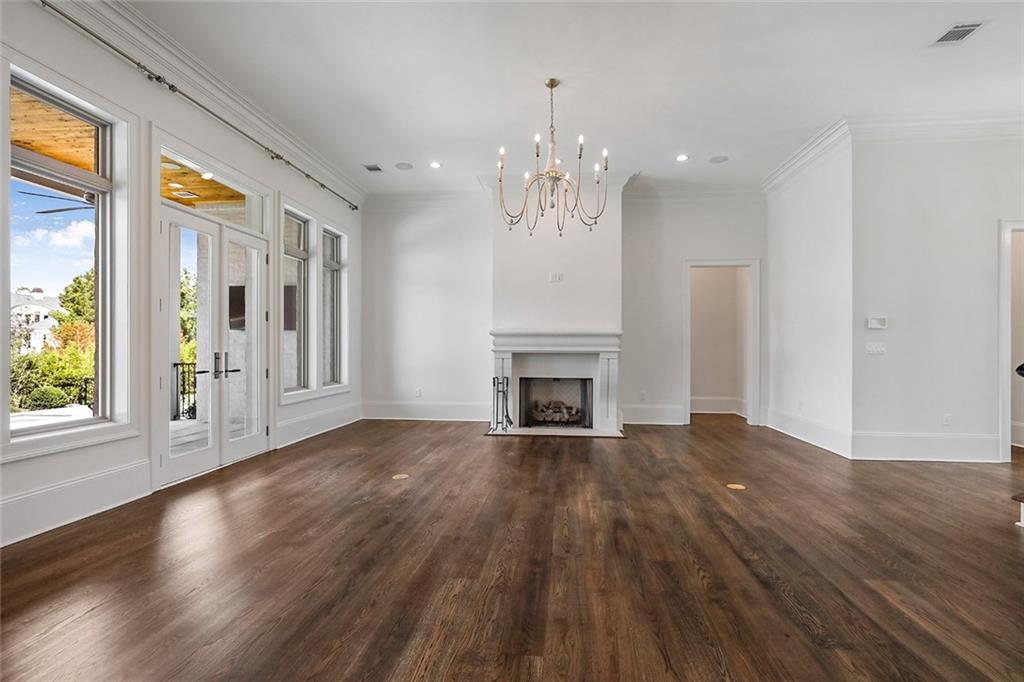 200 OLEANDER Court