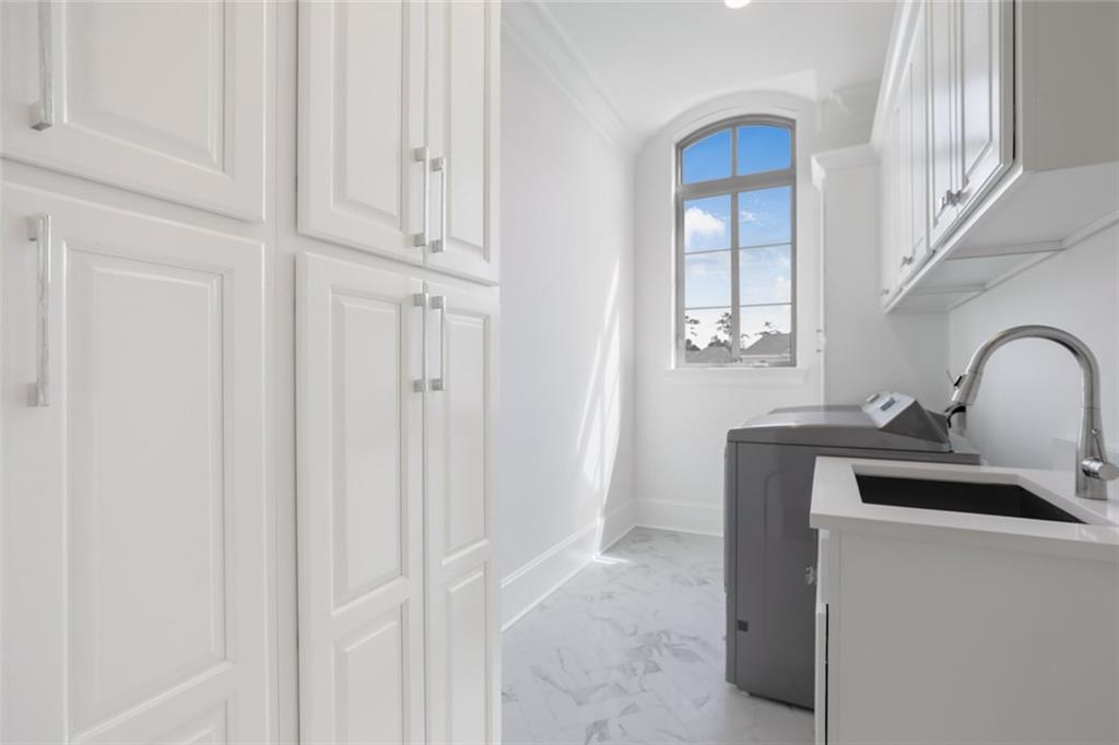 200 OLEANDER Court