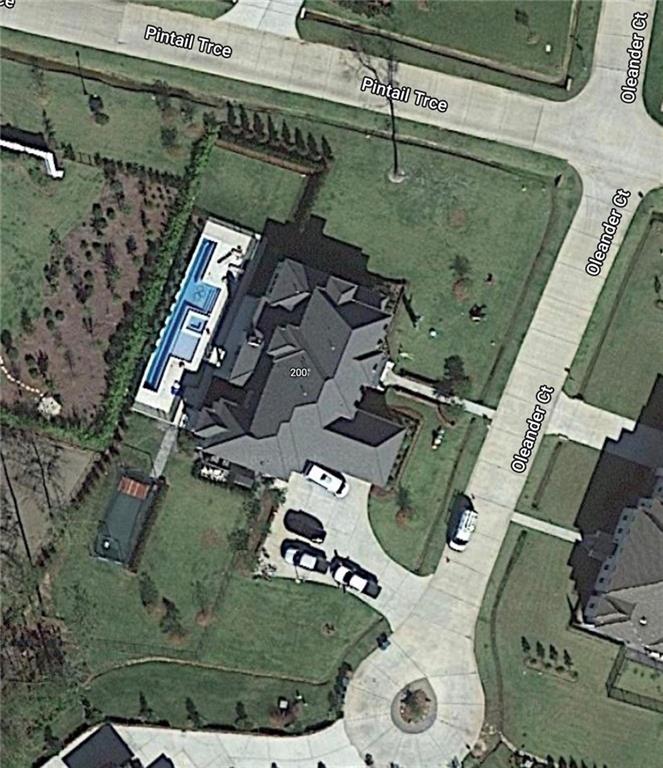 200 OLEANDER Court