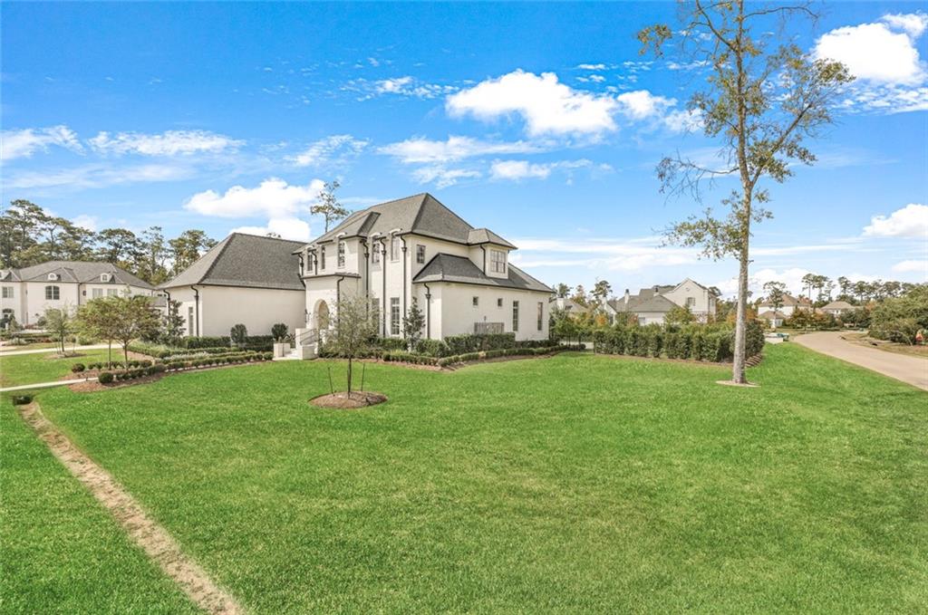 200 OLEANDER Court