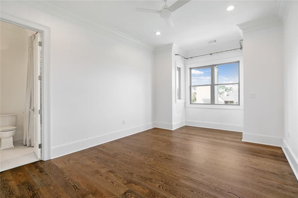 200 OLEANDER Court