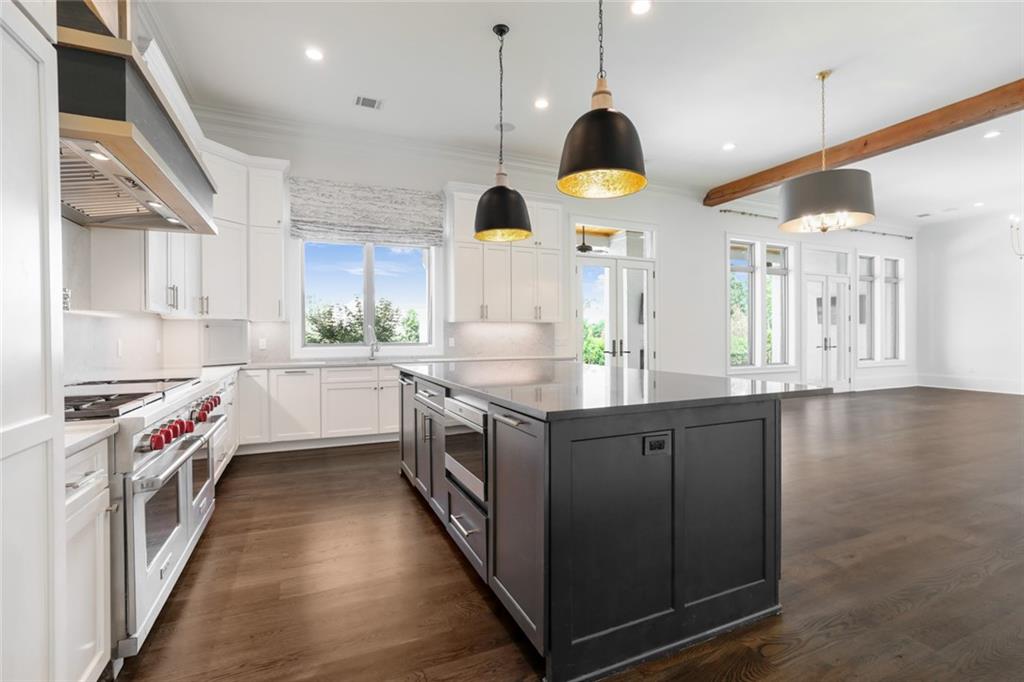 200 OLEANDER Court
