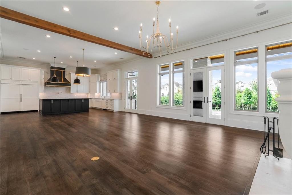 200 OLEANDER Court