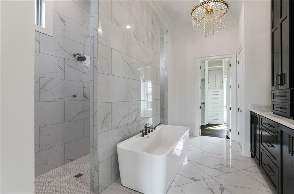 200 OLEANDER Court
