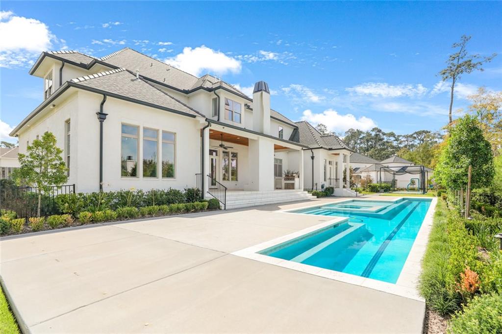 200 OLEANDER Court