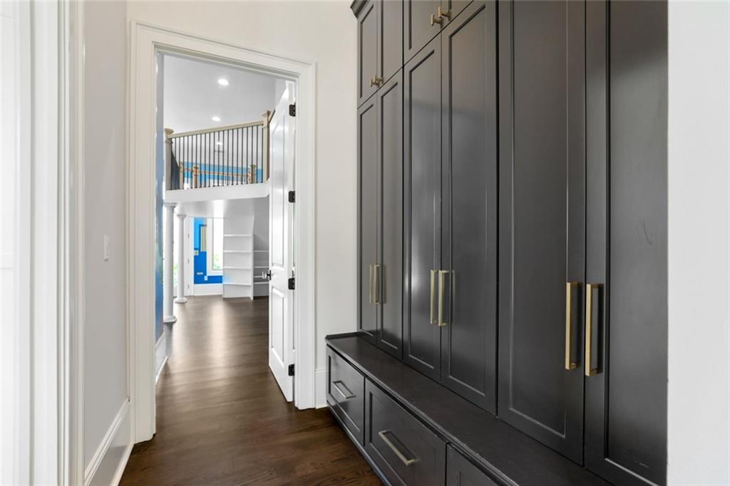 200 OLEANDER Court