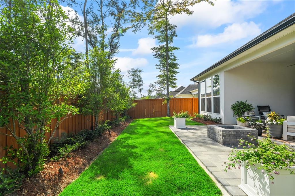 5072 TWIN RIVER Place