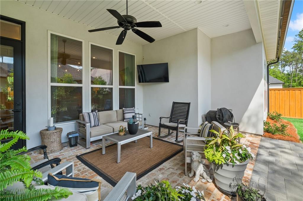 5072 TWIN RIVER Place