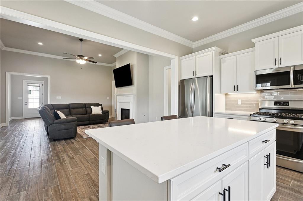 2031 GABRIEL Drive