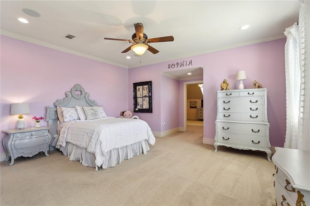 160 SANCTUARY Drive