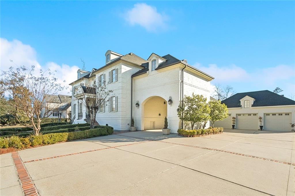 160 SANCTUARY Drive
