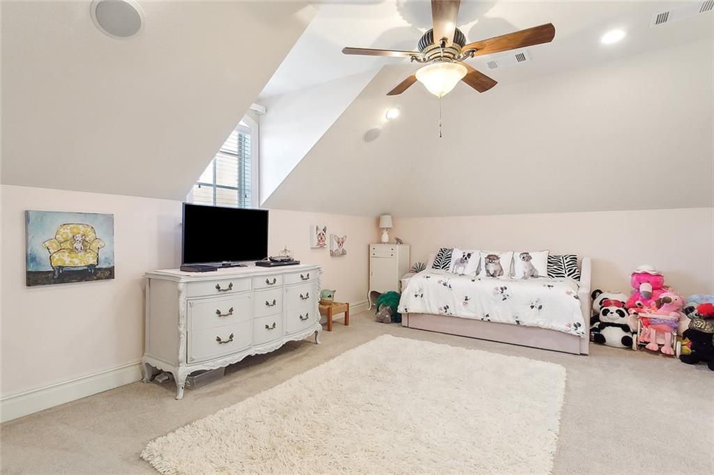 160 SANCTUARY Drive
