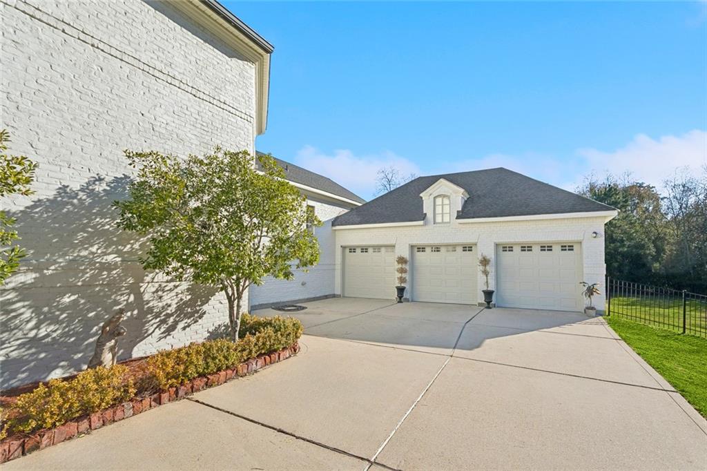 160 SANCTUARY Drive