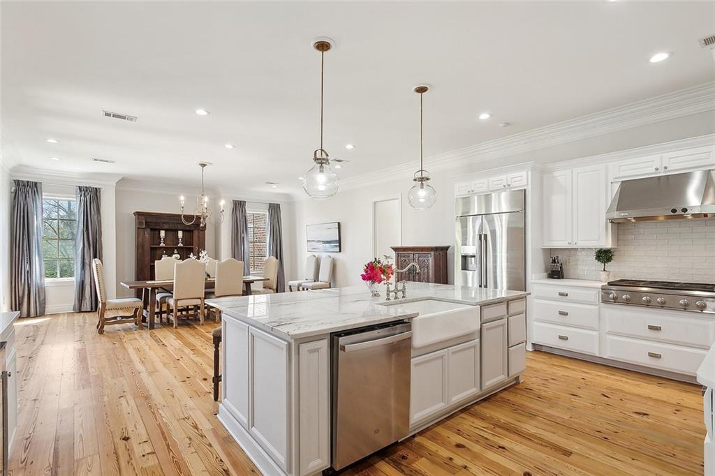 160 SANCTUARY Drive